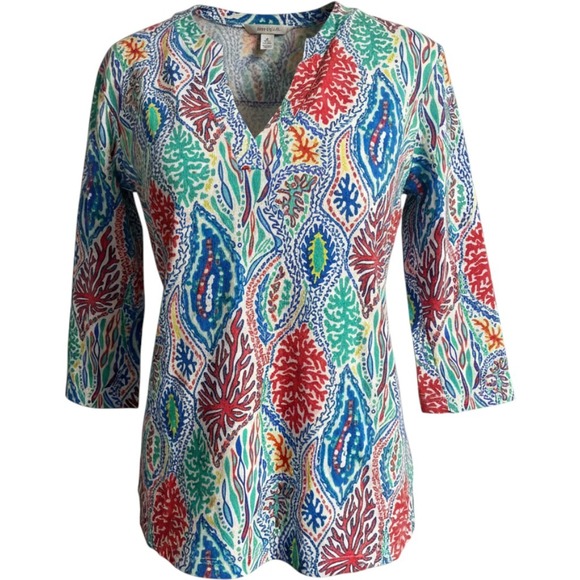 Lilly Pulitzer Tops - Lilly Pulitzer Odette Let Minnow V Neck Knit Top Women's M